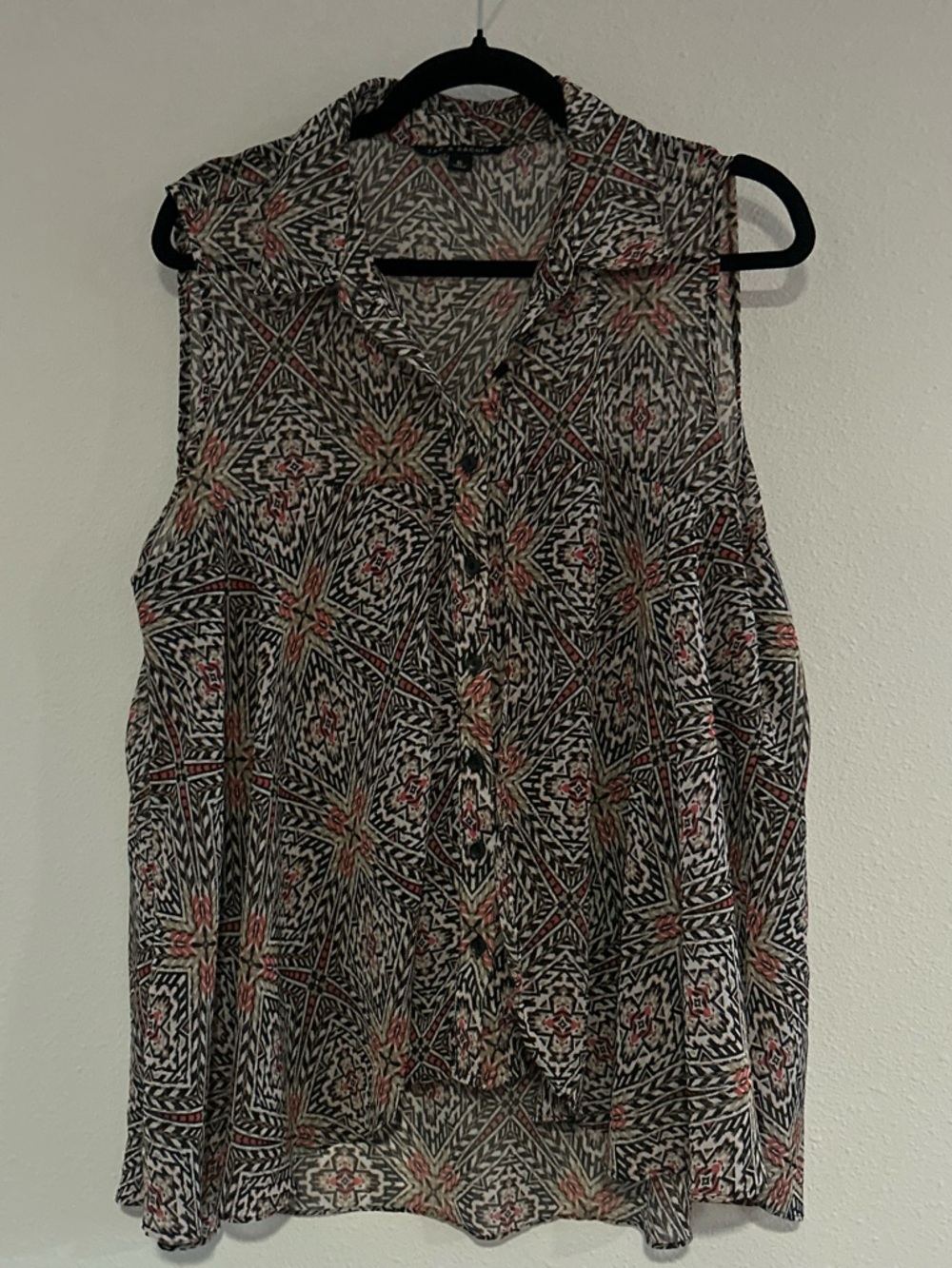 Zac & Rachel Sleeveless Printed V-Neck Blouse